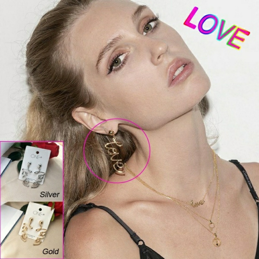❤ 4/$15❤ Silver 💘 Love Earrings
